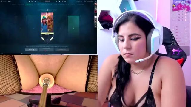 Image 3 of annaroth Stream on Chaturbate on 15 months ago