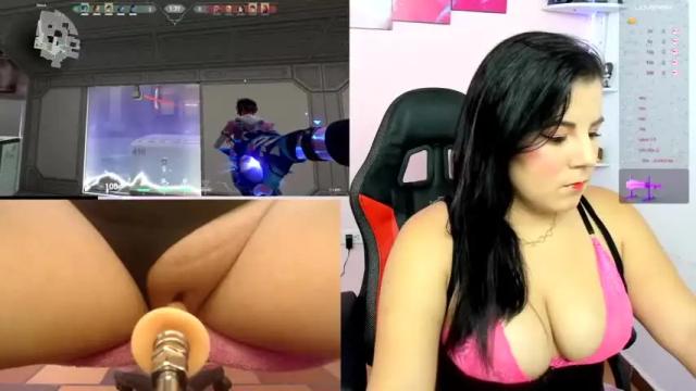 Image 3 of annaroth Stream on Chaturbate on 15 months ago
