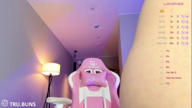Image 3 of annatrueno Stream on Chaturbate on 1 month ago