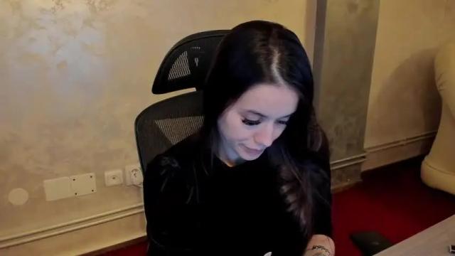 Image 10 of annavisser Stream on Chaturbate on 23 months ago