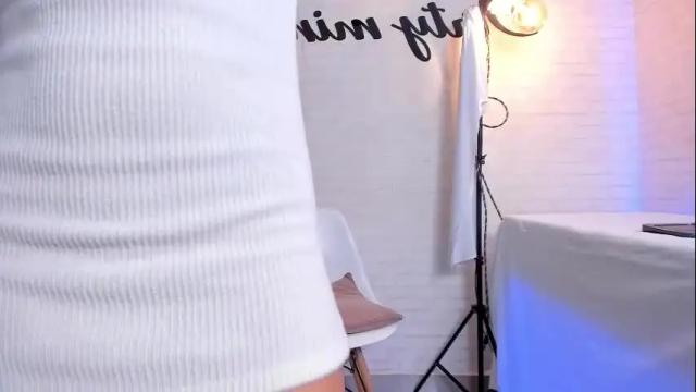 Image 12 of annawod Stream on Chaturbate on 7 months ago