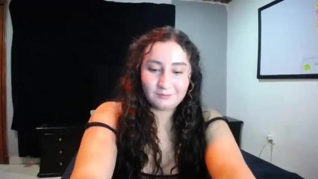 Image 8 of annays_love Stream on Chaturbate on 17 months ago