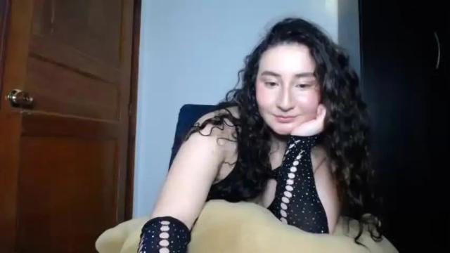 Image 7 of annays_love Stream on Chaturbate on 15 months ago