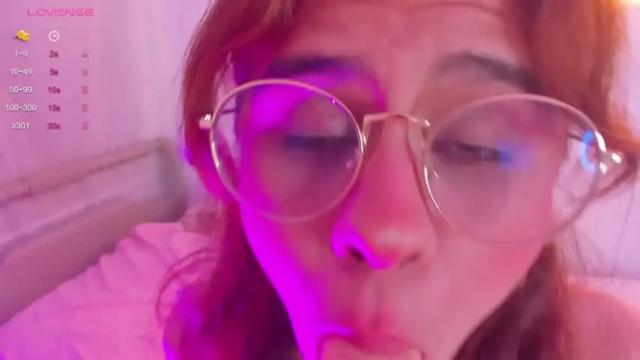 Image 12 of anne_heard Stream on Chaturbate on 19 months ago