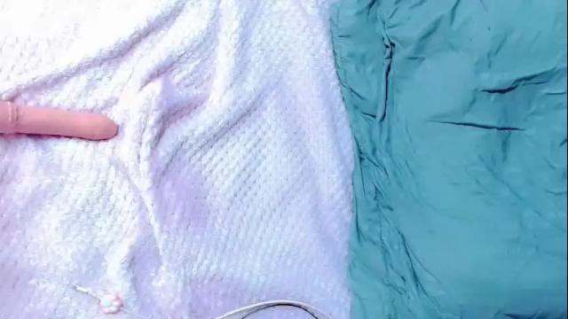 Image 12 of anne_julienne Stream on Chaturbate on 25 days ago