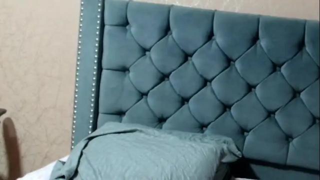 Image 10 of anne_julienne Stream on Chaturbate on 15 days ago