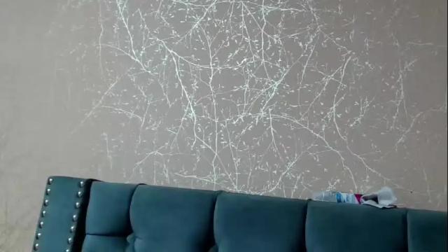 Image 6 of anne_julienne Stream on Chaturbate on 14 days ago