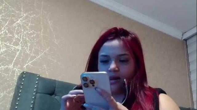 Image 6 of anne_julienne Stream on Chaturbate on 2 months ago