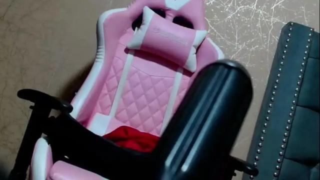 Image 3 of anne_julienne Stream on Chaturbate on 2 months ago