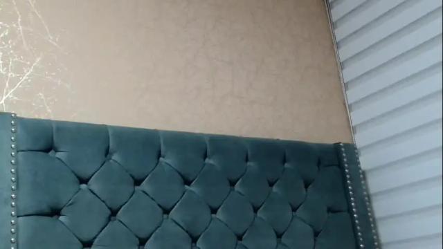 Image 12 of anne_julienne Stream on Chaturbate on 1 month ago