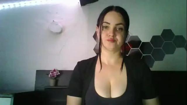 Image 6 of annebellee69 Stream on Chaturbate on 9 days ago