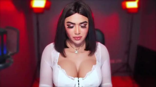 Image 2 of annecalifornia Stream on Chaturbate on 15 months ago