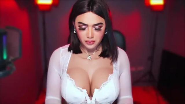 Image 3 of annecalifornia Stream on Chaturbate on 15 months ago