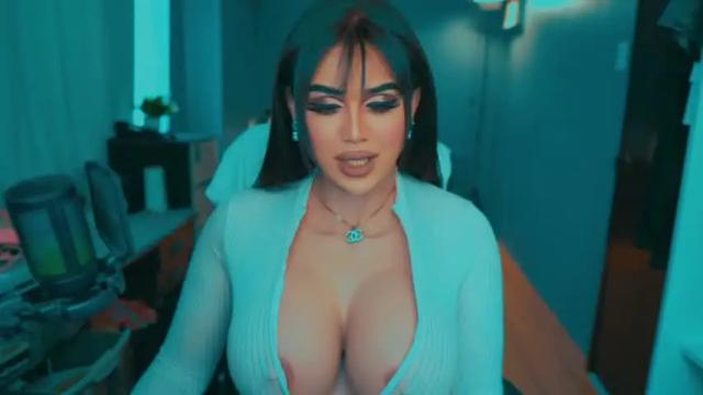 Image 6 of annecalifornia Stream on Chaturbate on 14 months ago