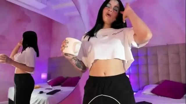 Image 12 of annedixie Stream on Chaturbate on 10 days ago