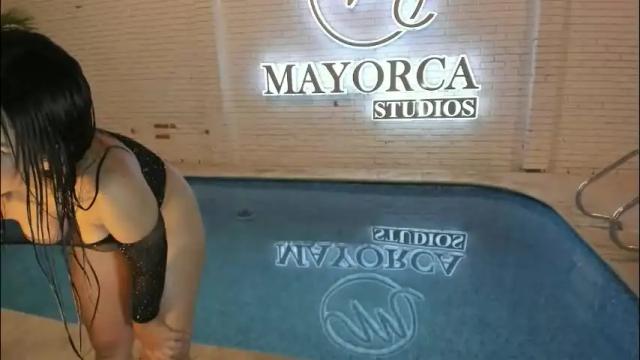 Image 2 of annedixie Stream on Chaturbate on 8 days ago