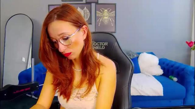 Image 2 of annehove Stream on Chaturbate on 3 months ago