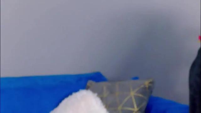 Image 12 of annehove Stream on Chaturbate on 3 months ago