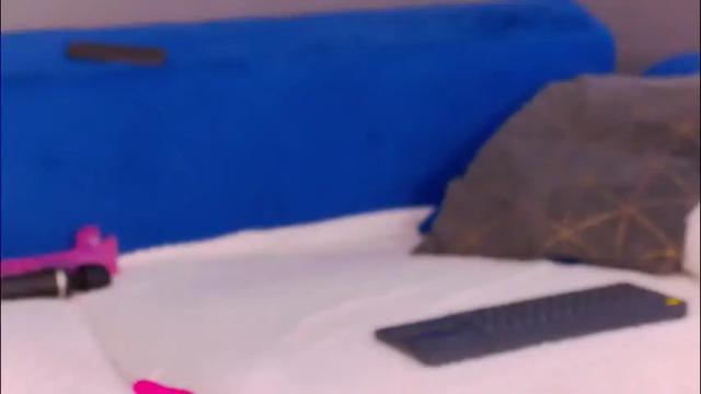 Image 8 of annehove Stream on Chaturbate on 1 month ago