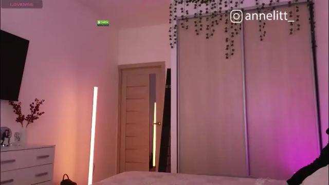 Image 4 of annelitt Stream on Chaturbate on 4 days ago