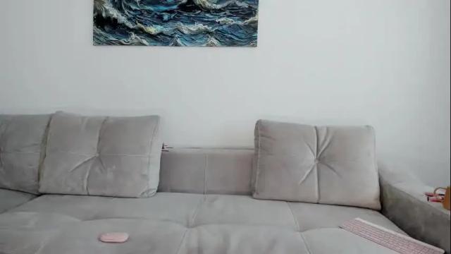 Image 12 of annemonalo Stream on Chaturbate on 8 days ago