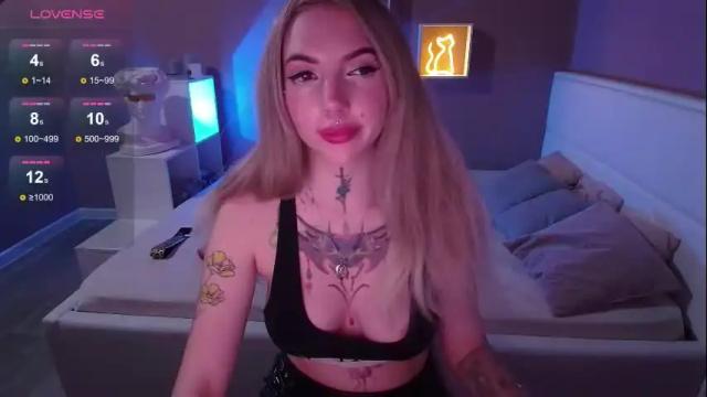 Image 6 of annetenet Stream on Chaturbate on 1 month ago