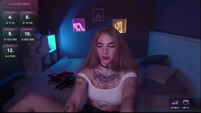 Image 3 of annetenet Stream on Chaturbate on 23 days ago