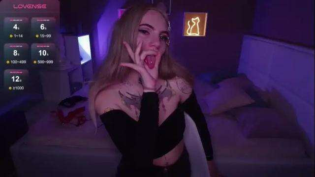 Image 10 of annetenet Stream on Chaturbate on 20 days ago