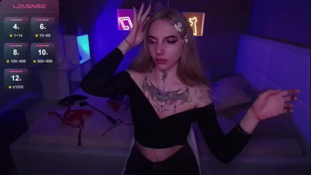 Image 4 of annetenet Stream on Chaturbate on 20 days ago