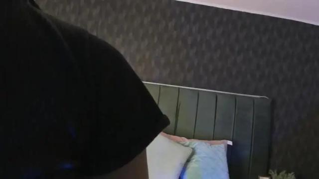 Image 3 of anneth__m Stream on Chaturbate on 12 months ago