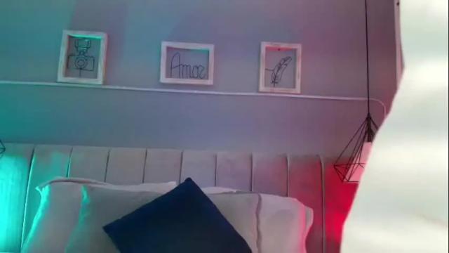 Image 2 of anneth__m Stream on Chaturbate on 1 month ago