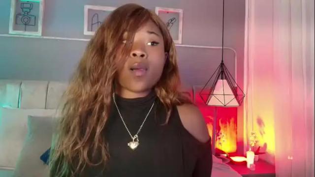 Image 6 of anneth__m Stream on Chaturbate on 1 month ago