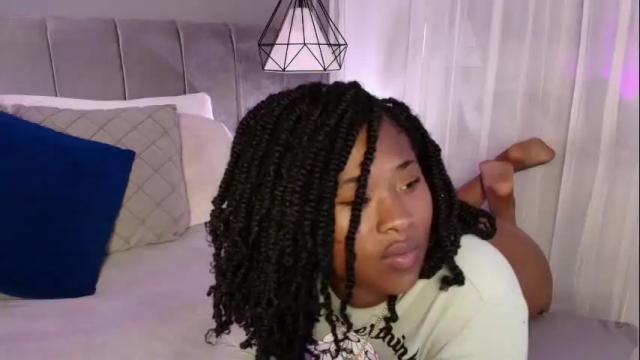 Image 6 of anneth__m Stream on Chaturbate on 19 days ago