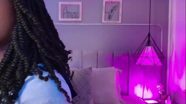 Image 2 of anneth__m Stream on Chaturbate on 14 days ago