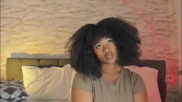Image 2 of anneth__m Stream on Chaturbate on 1 month ago