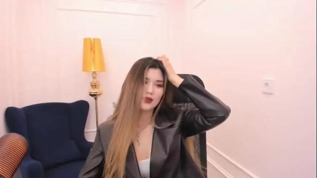 Image 11 of annetli Stream on Chaturbate on 1 month ago