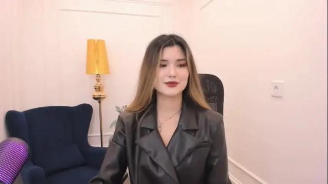 Image 3 of annetli Stream on Chaturbate on 1 month ago