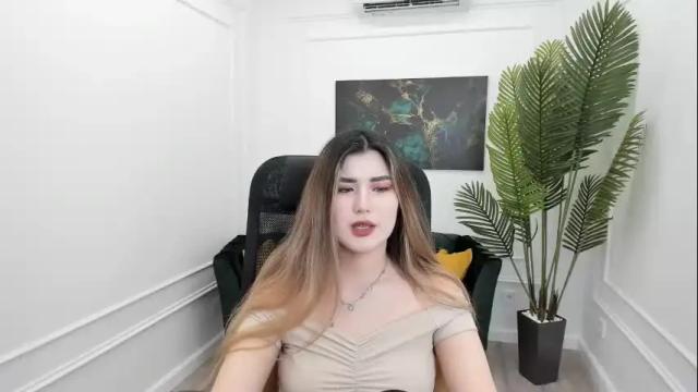 Image 2 of annetli Stream on Chaturbate on 29 days ago