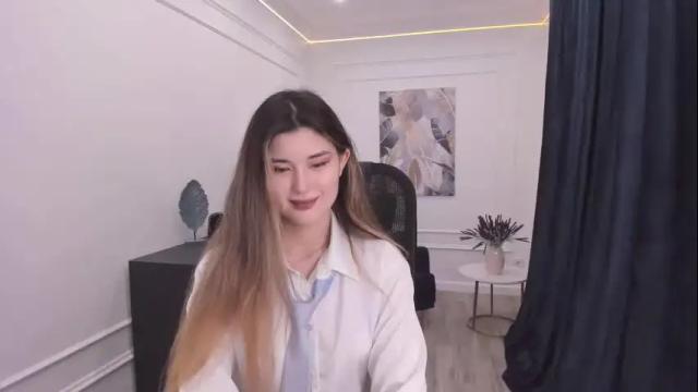 Image 4 of annetli Stream on Chaturbate on 27 days ago