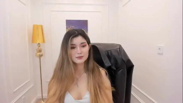 Image 12 of annetli Stream on Chaturbate on 24 days ago
