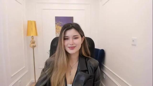 Image 7 of annetli Stream on Chaturbate on 24 days ago