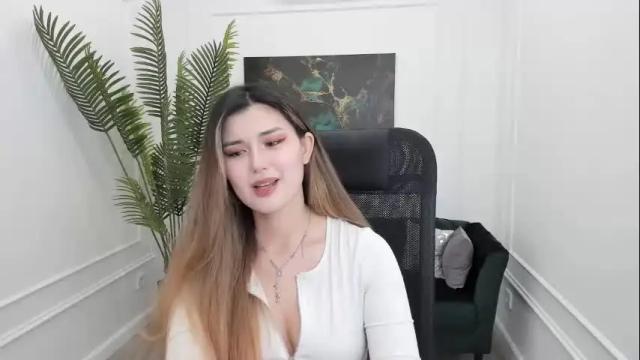 Image 2 of annetli Stream on Chaturbate on 17 days ago