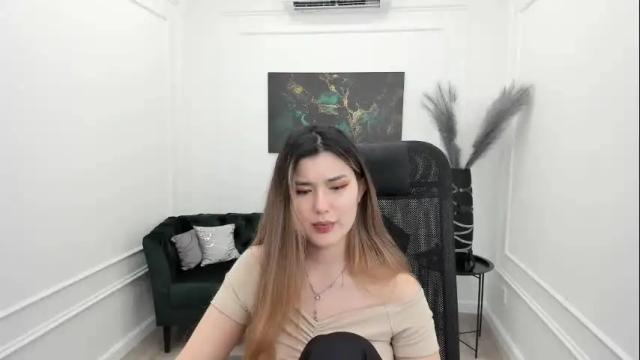 Image 12 of annetli Stream on Chaturbate on 15 days ago