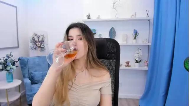 Image 12 of annetli Stream on Chaturbate on 2 days ago
