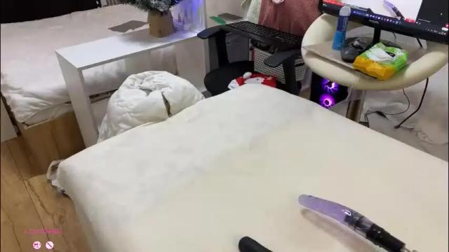 Image 2 of annetmoroz Stream on Chaturbate on 17 days ago