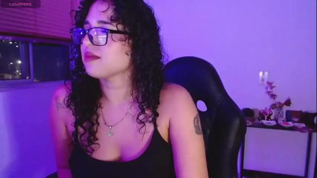 Image 10 of anngelademon Stream on Chaturbate on 1 month ago