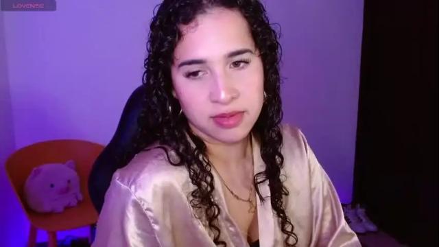 Image 12 of anngelademon Stream on Chaturbate on 1 month ago