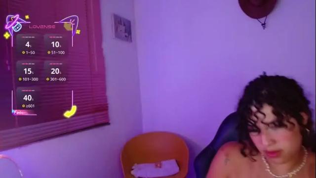 Image 7 of anngelademon Stream on Chaturbate on 1 month ago