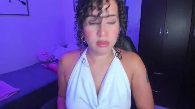 Image 12 of anngelademon Stream on Chaturbate on 18 days ago