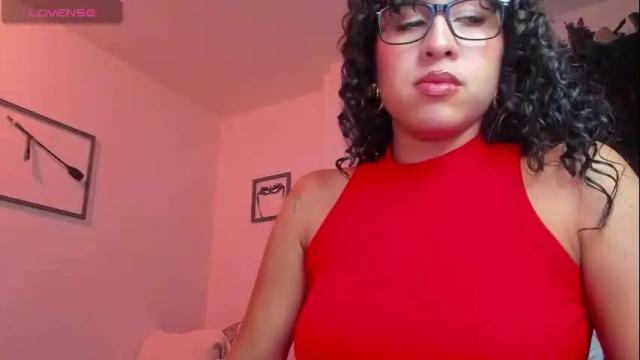 Image 4 of anngelademon Stream on Chaturbate on 7 days ago